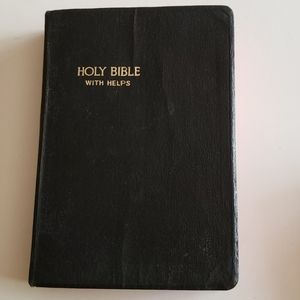 Holy Bible Nelson Standard Version Illustrated Map